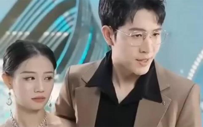 替身上位總裁輕點撩(錯認(rèn)成寵，張先生寵妻好甜)(全集)