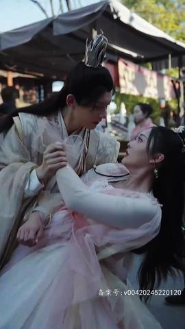 醫(yī)見鐘情，奈何陛下偏要寵我(全集)